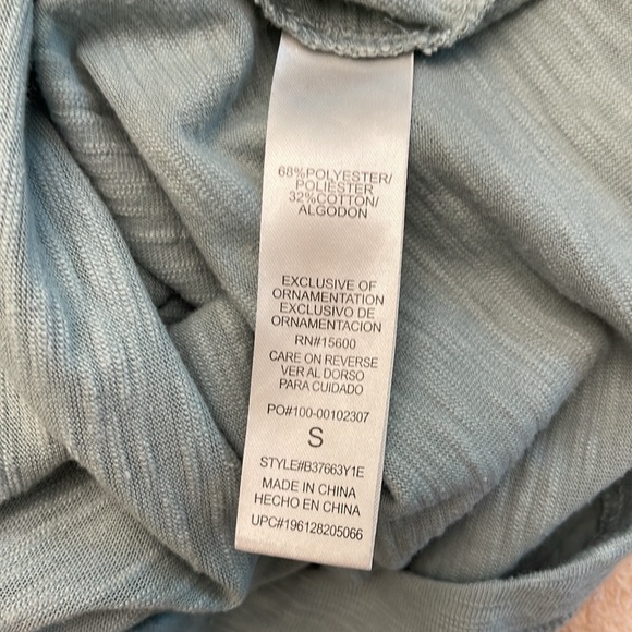 Democracy light green pullover with fancy shoulders top S - Picture 5 of 5